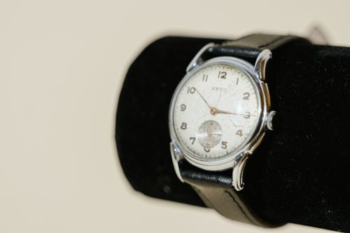 Gehäusenummer: Kennung der Uhr