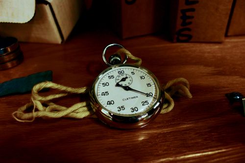 Tachymeter: Geschwindigkeit messen mit dem Chrono